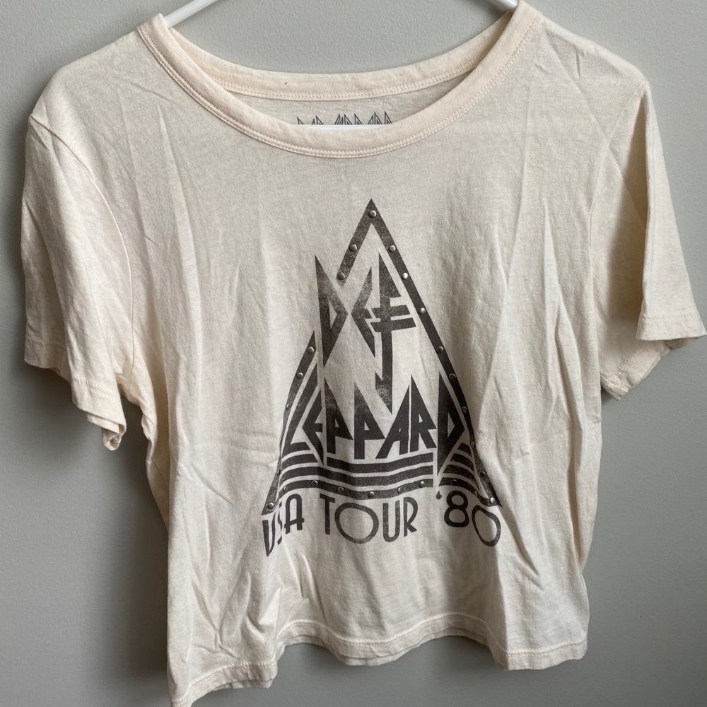 band tee
